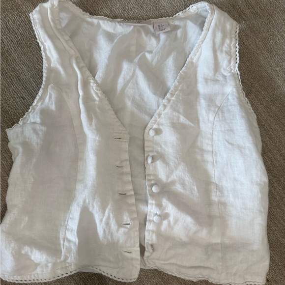 Laura Ashley Tops - Laura Ashley White Sleeveless Top